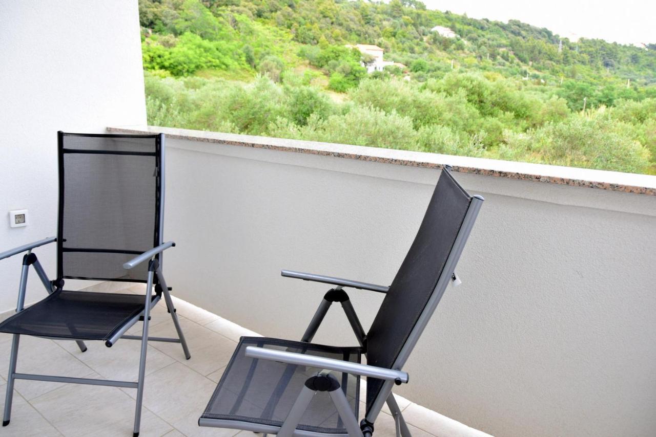 Palit Hills Superior Apartments מראה חיצוני תמונה