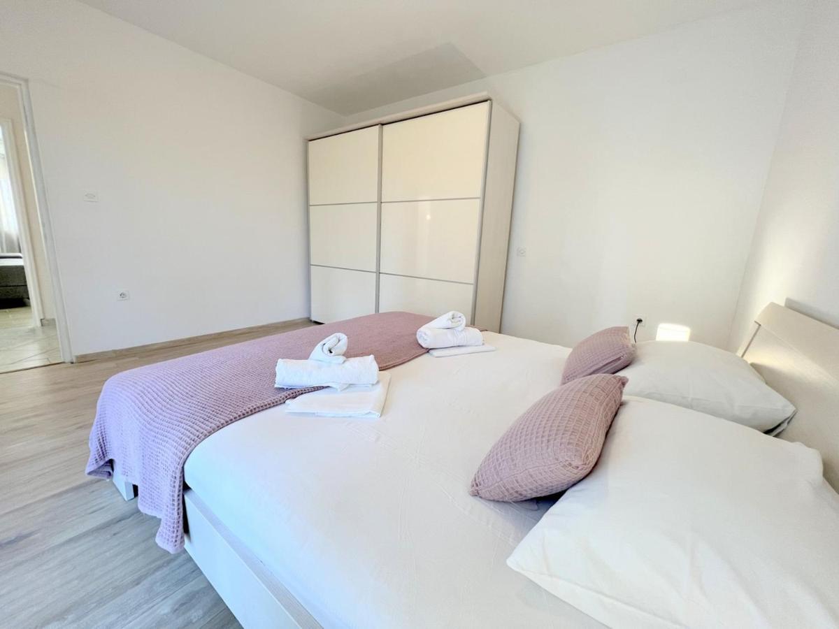 Palit Hills Superior Apartments מראה חיצוני תמונה