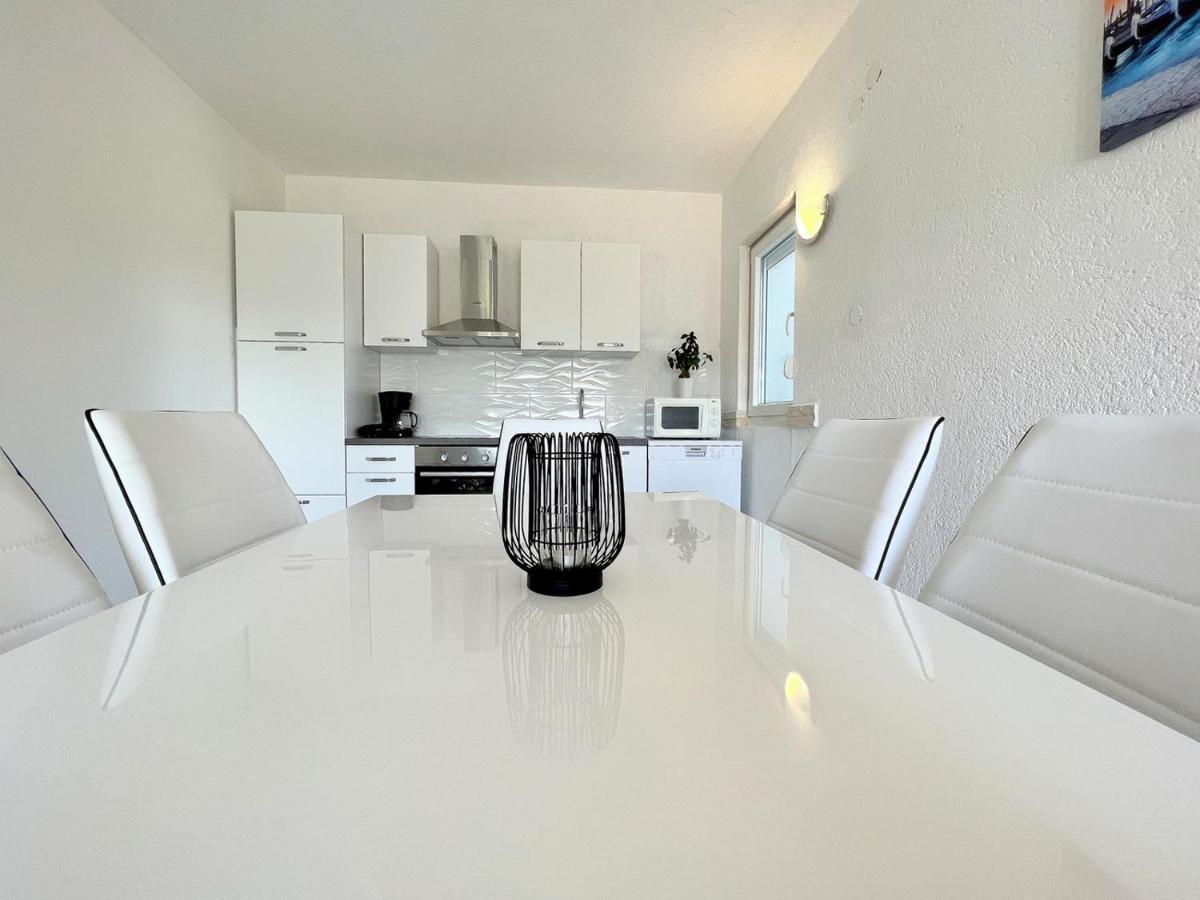 Palit Hills Superior Apartments מראה חיצוני תמונה
