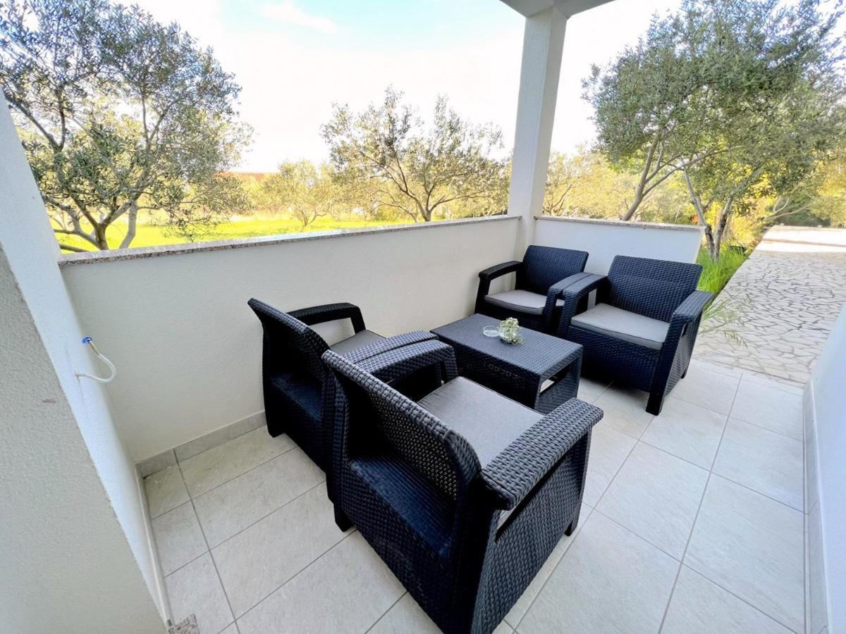 Palit Hills Superior Apartments מראה חיצוני תמונה